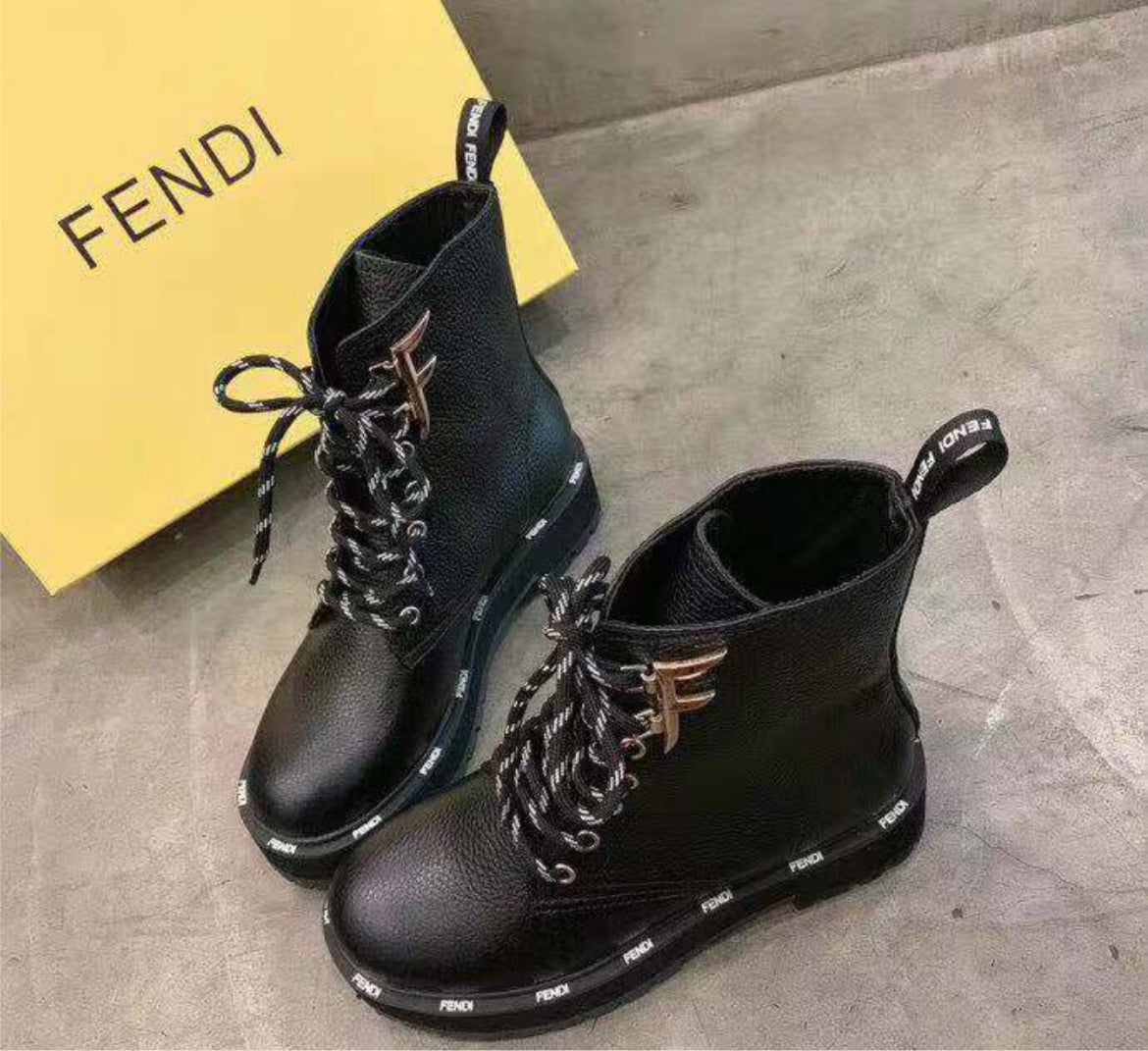Fendi new woman Boots