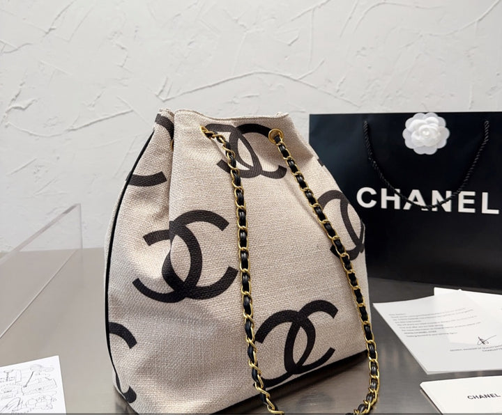 Big C’s Chanel woman shoulder handbag