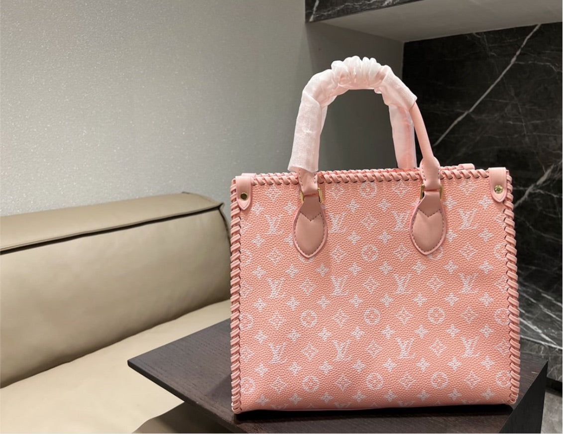 New LV woman shoulder handbag