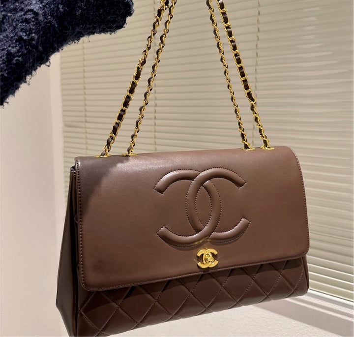 Chanel woman new shoulder bag