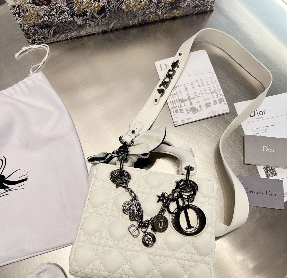 Dior woman shoulder handbag