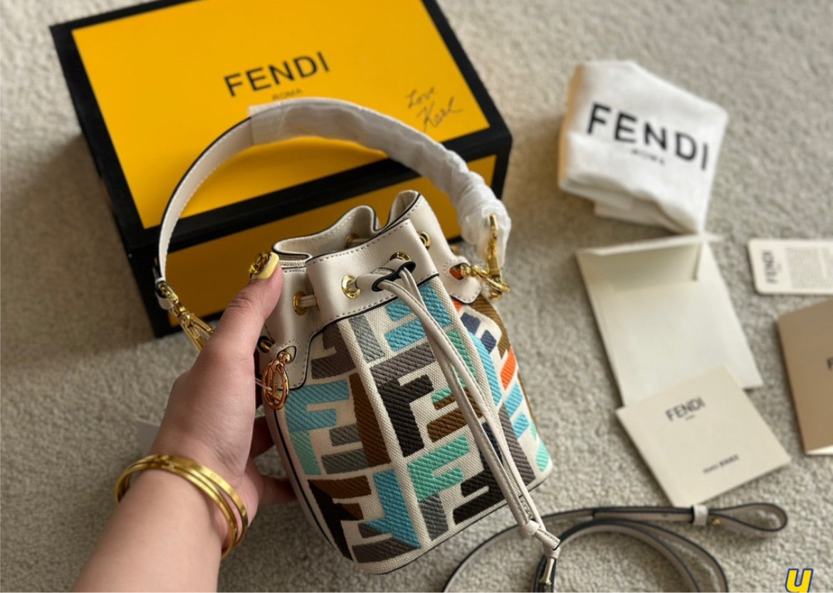 New Fendi woman Hand/shoulder bag