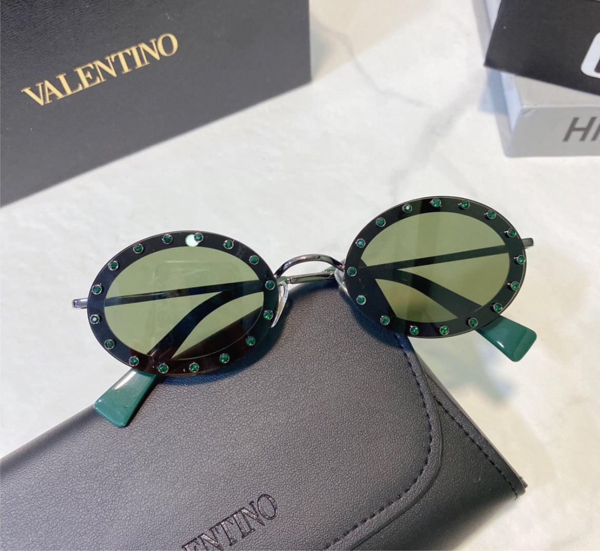 New Valentino woman shades