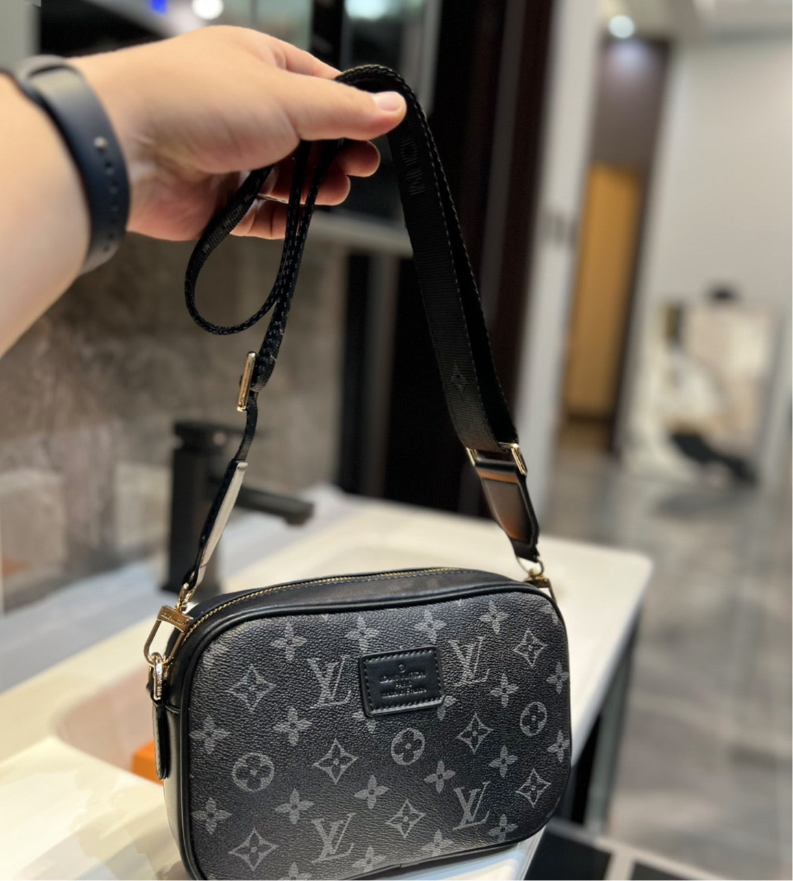 LV woman new crossbody handbag