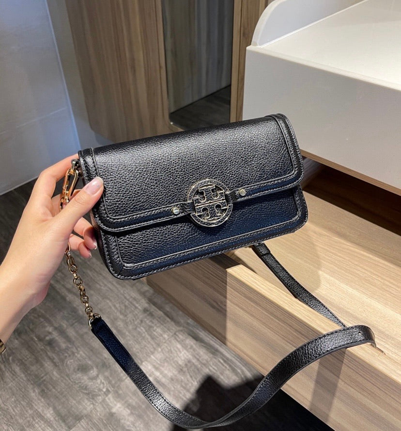 TORY BURCH Classy leather shoulder handbag