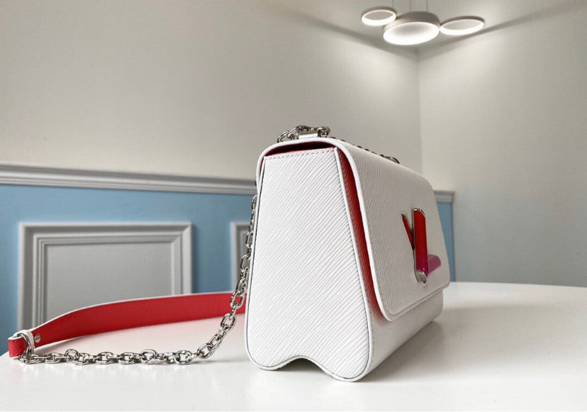 Woman new LV crossbody/shoulder handbag