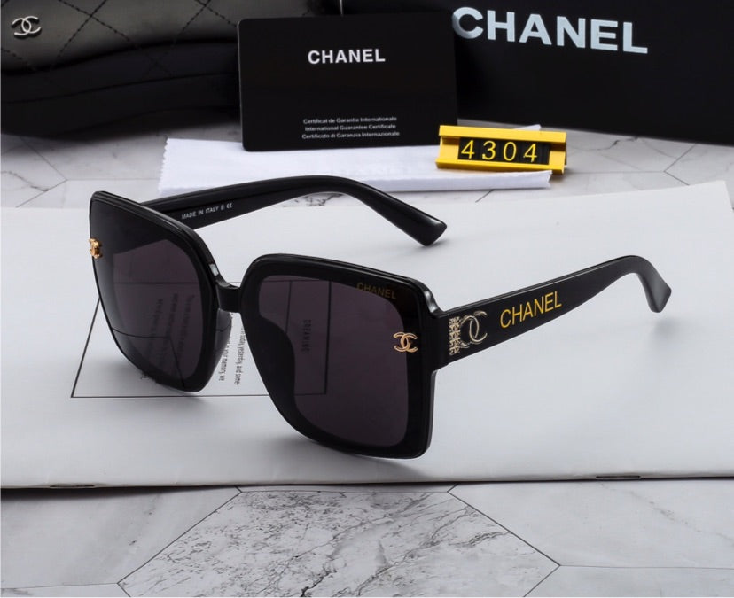 Chanel woman sunglasses new