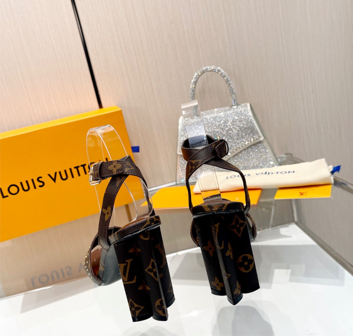 New Woman Louis V brown leather shoe