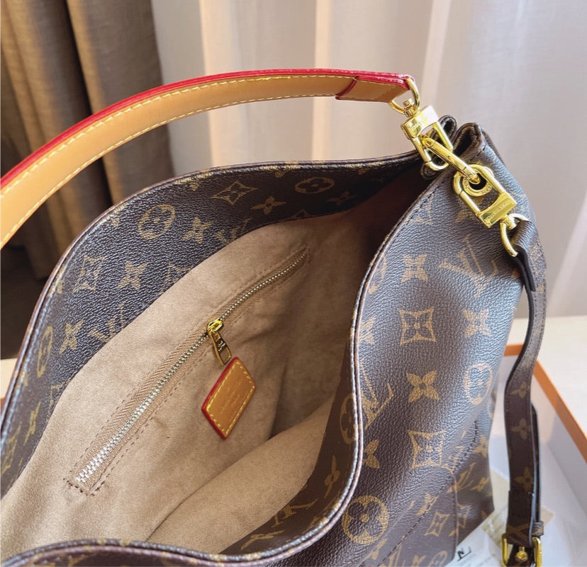 Brown leather large handbag