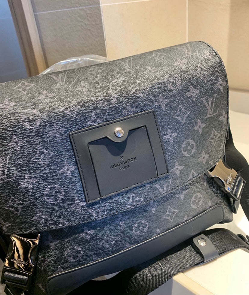 LV messenger handbag