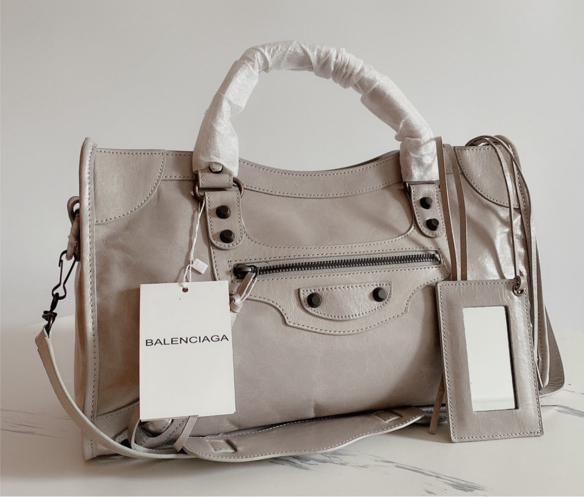 Woman Balenciaga handbag