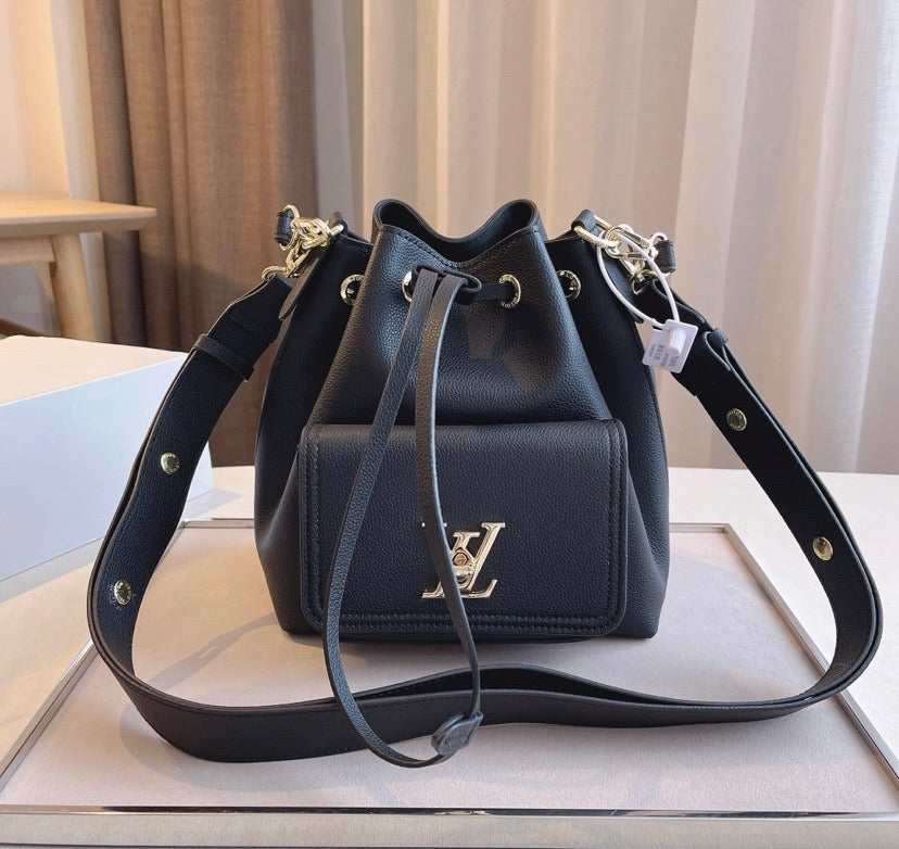 LV lockme Black leather Handbag