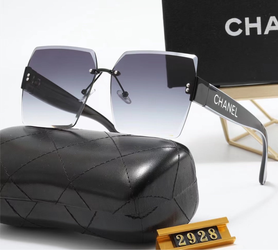New style Chanel woman sunglasses