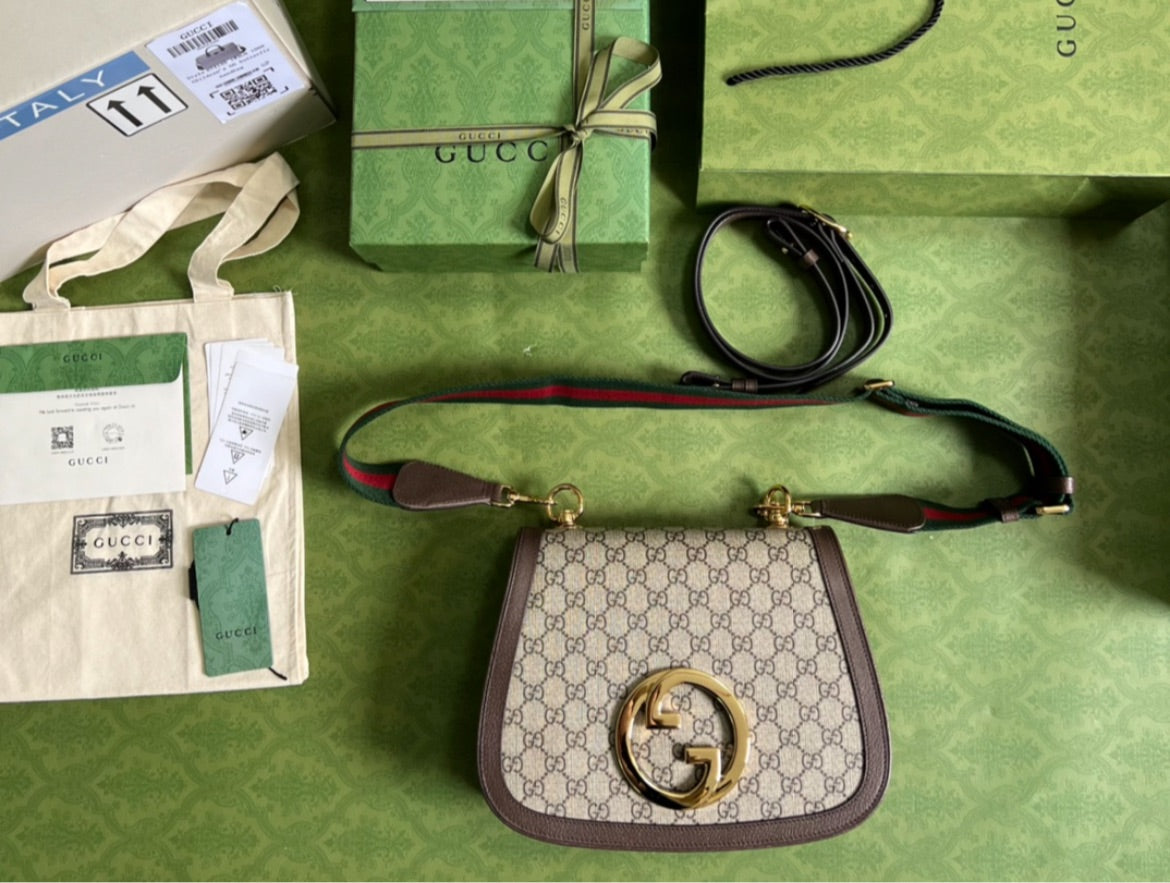 Gucci crossbody/shoulder handbag