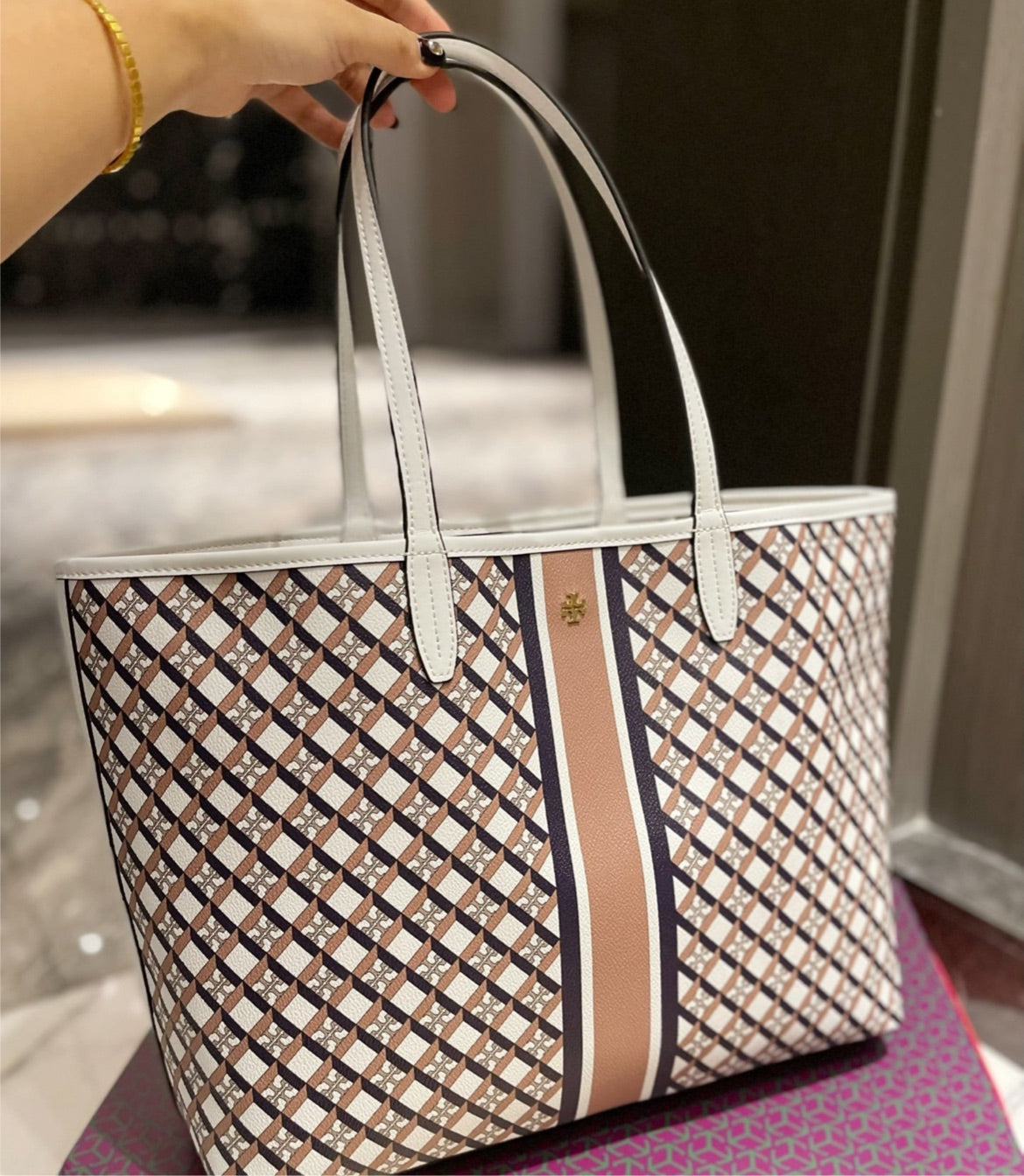 Tory Burch woman handbag