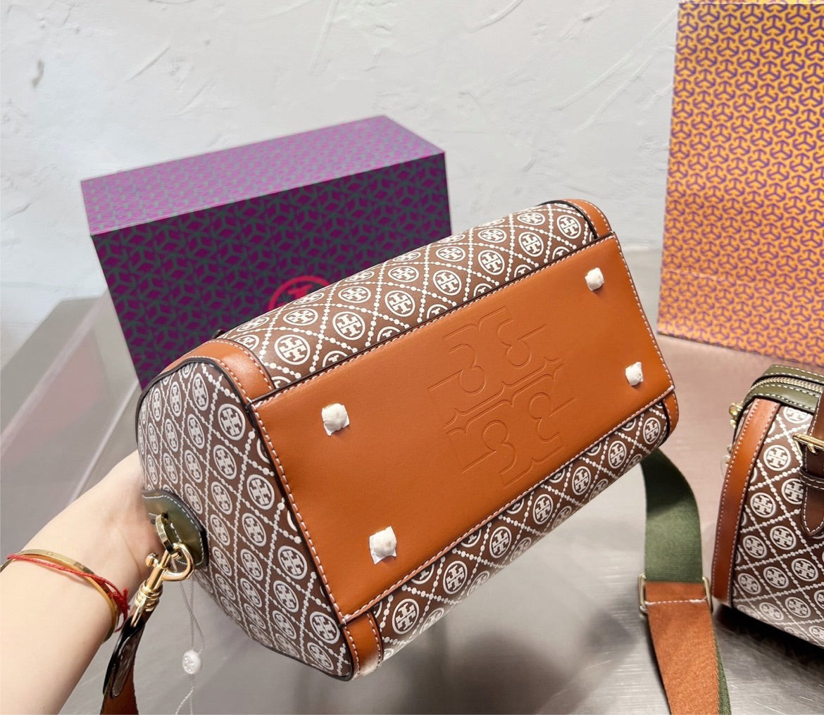 New Tory Burch woman shoulder handbag