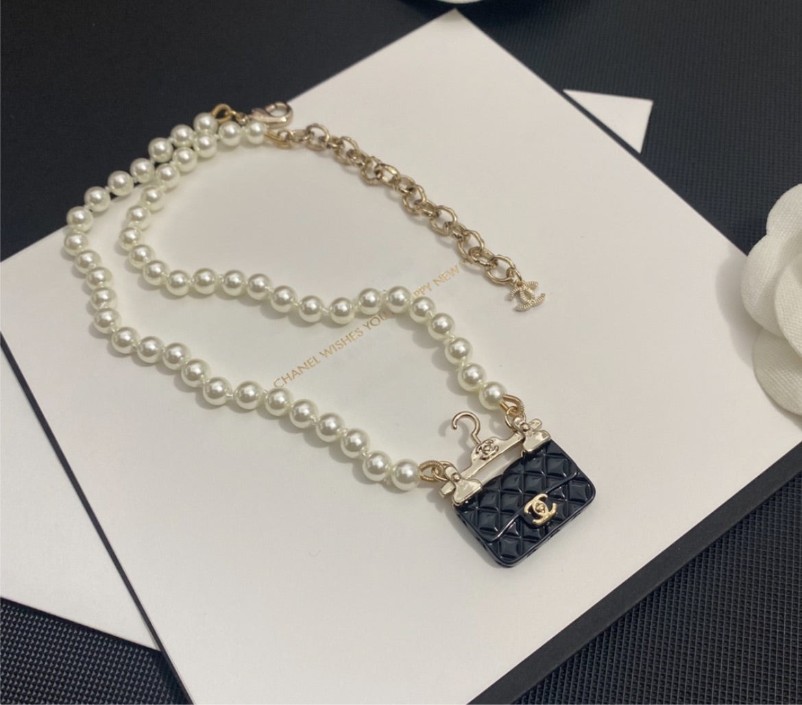 New Chanel pearl necklace
