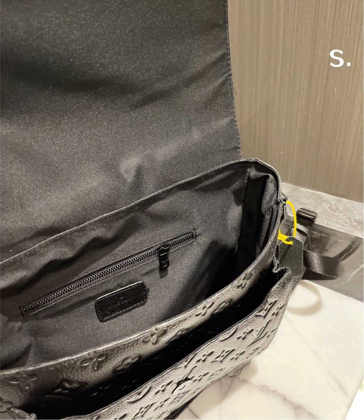 Everyday LV woman shoulder handbag