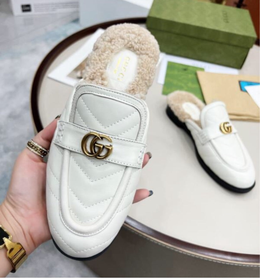 Gucci Fur Flat shoes