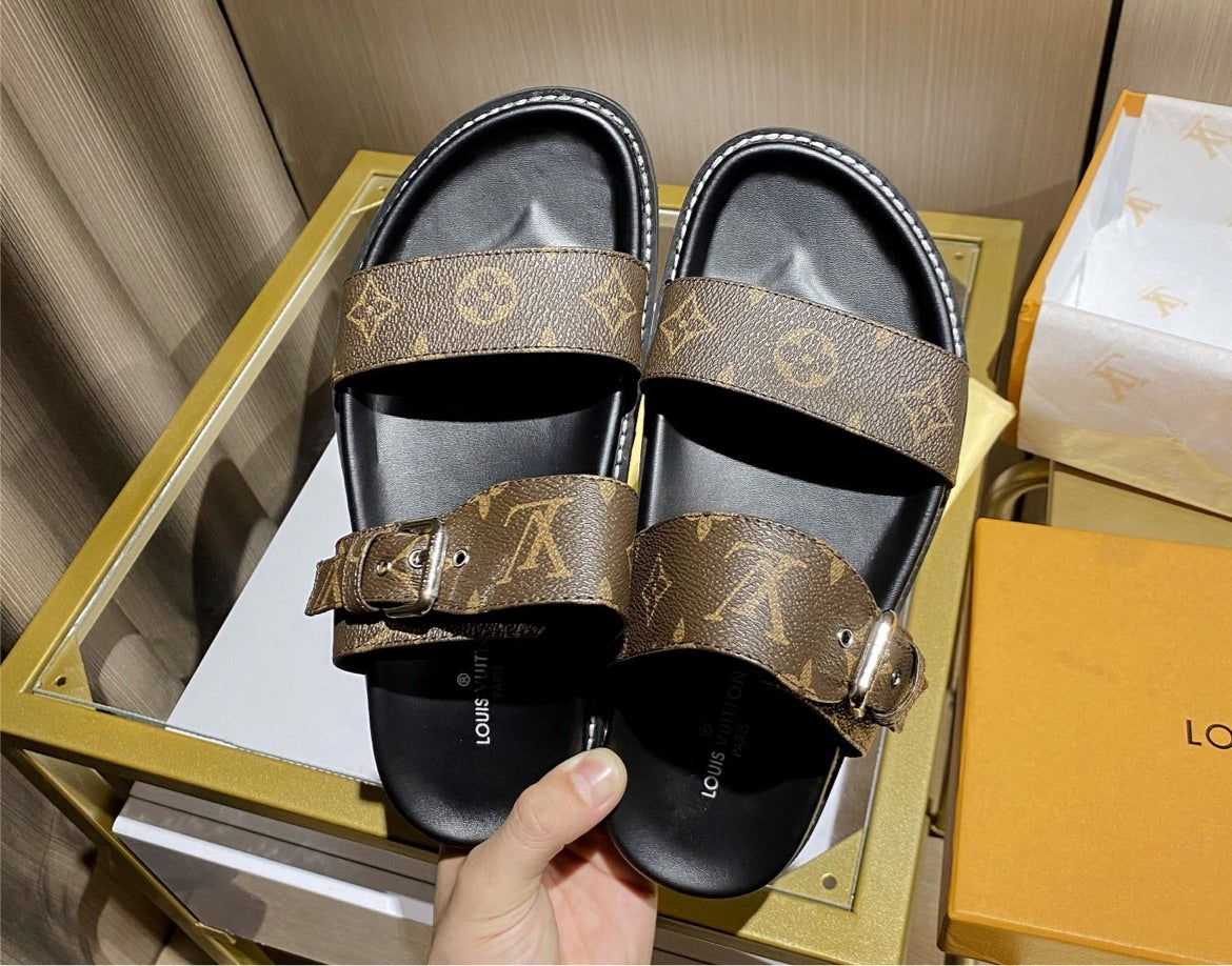 Brown LV woman sandal