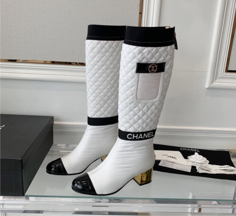 Chanel woman Boots