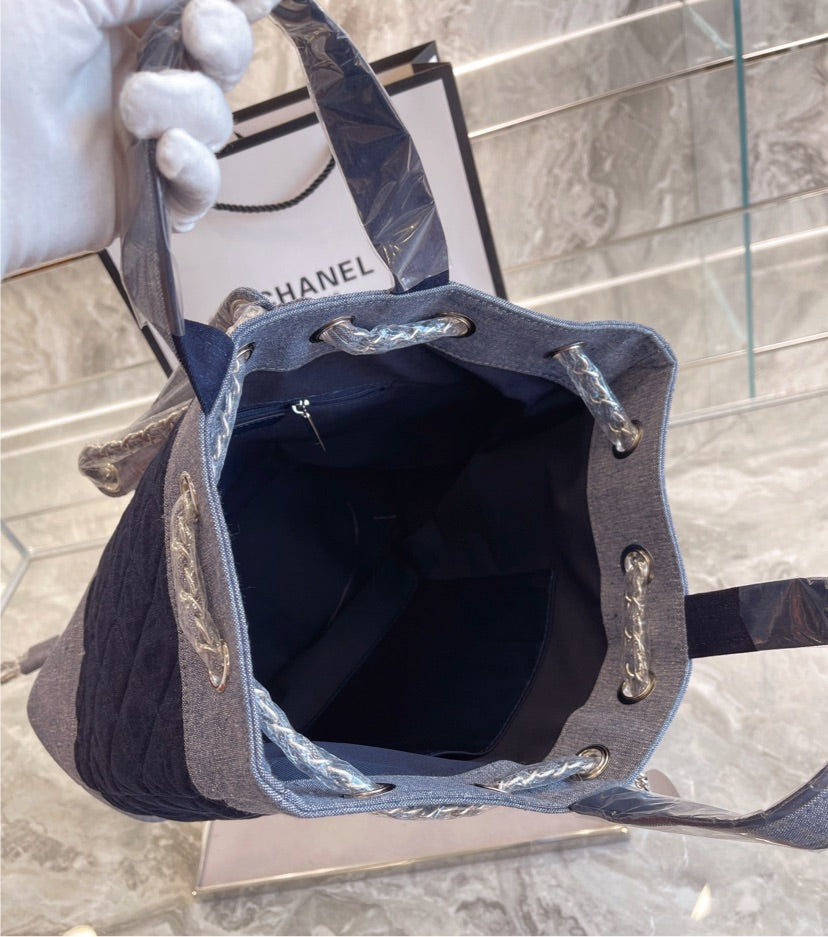 Chanel woman handbag