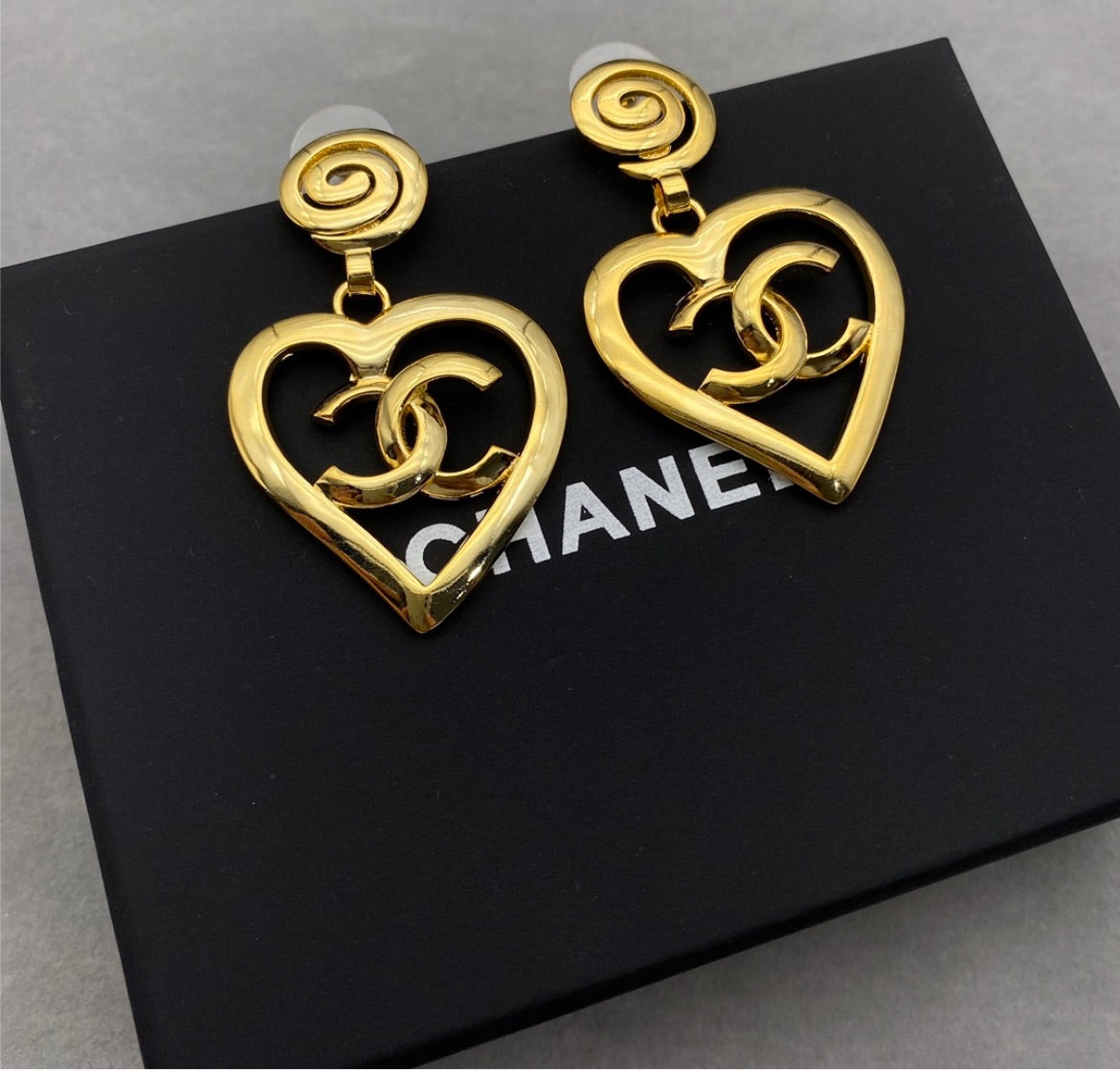 Chanel heart shape earring