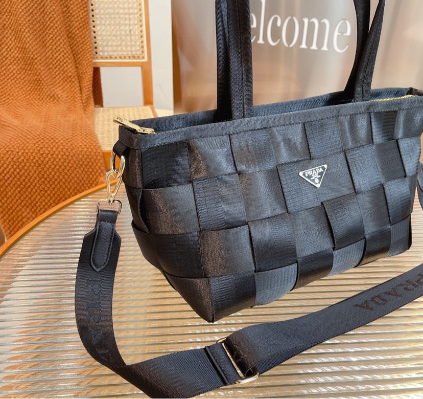 Black Prada woman Handbag