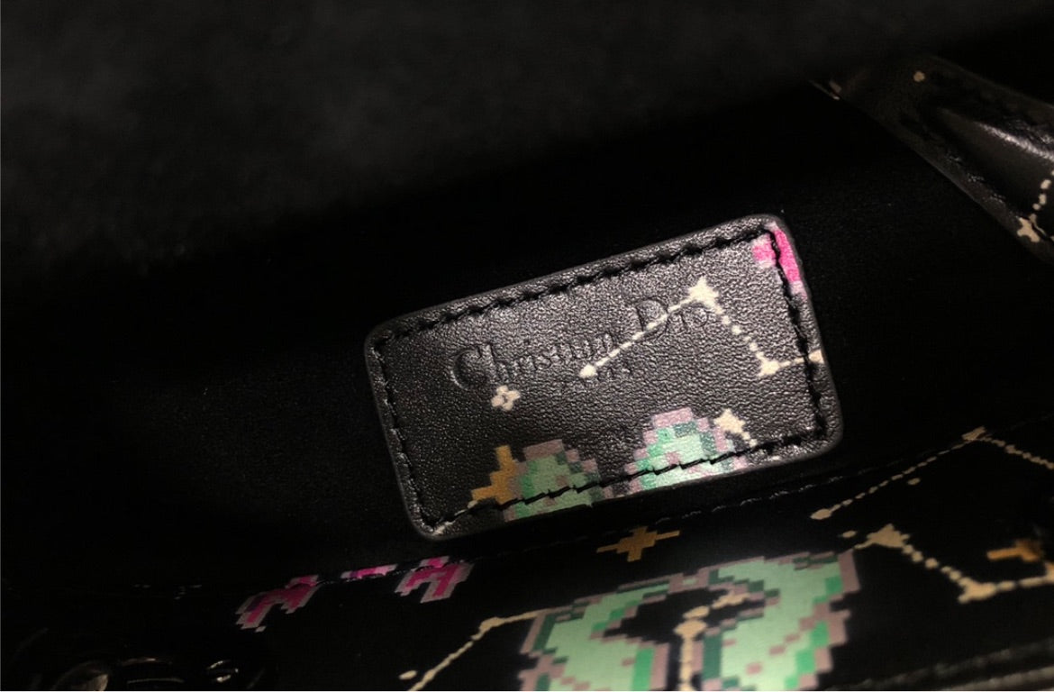 Woman new Dior black handbag