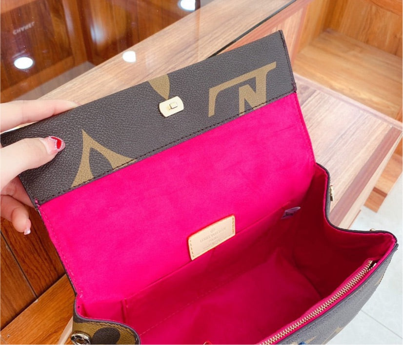 SALE !! New Leather Brown Louis  Vuitton handbag