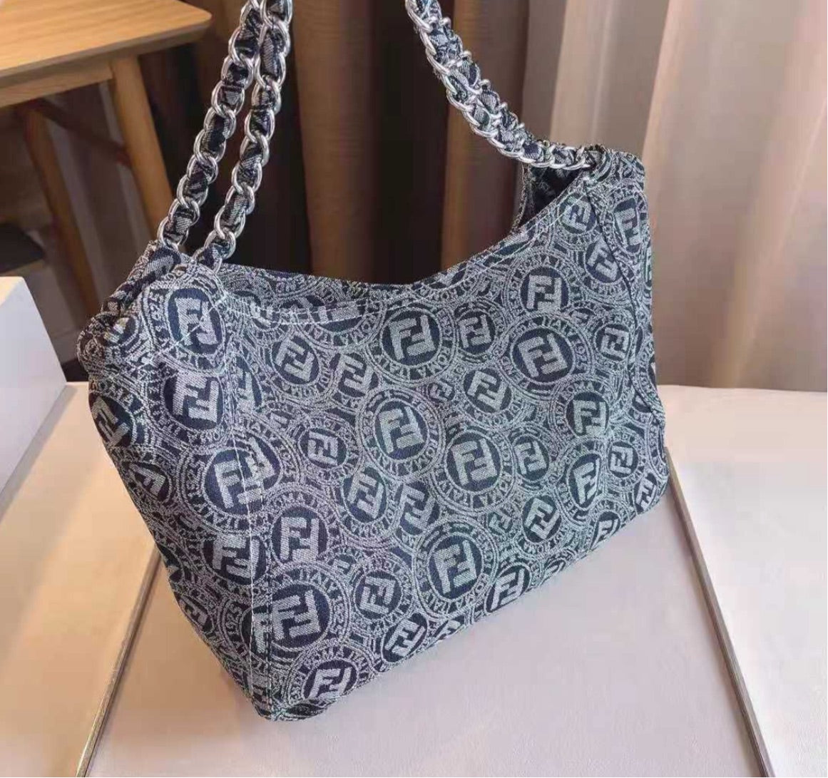 Woman shoulder Fendi bag