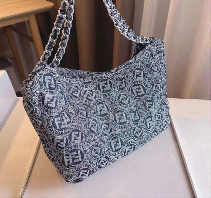 Woman shoulder Fendi bag