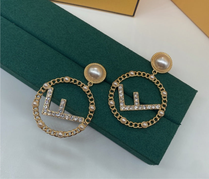 Fendi woman earrings