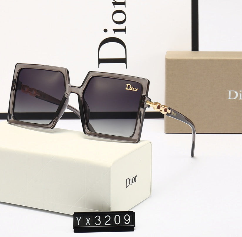 Dior woman shades
