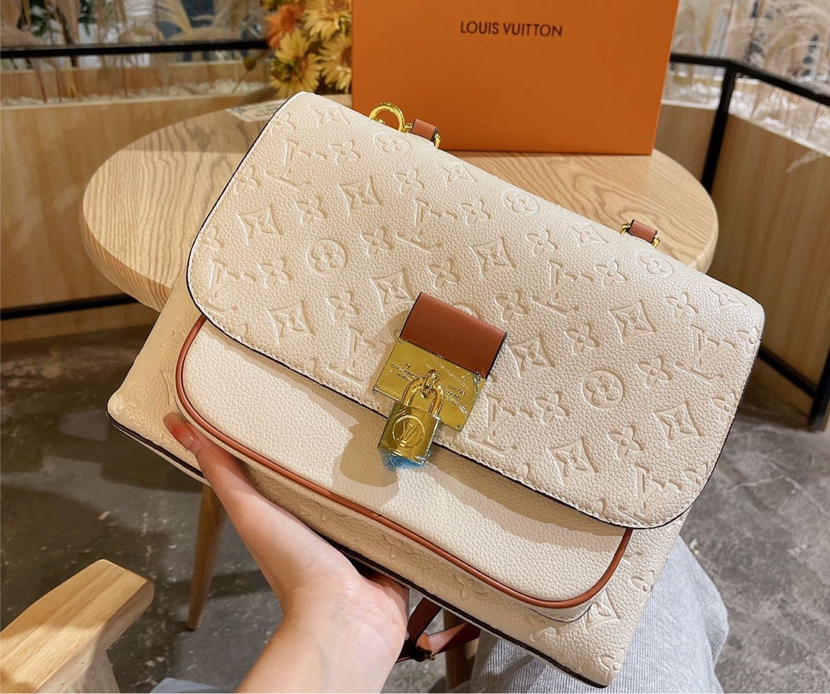 New LV woman Shoulder handbag