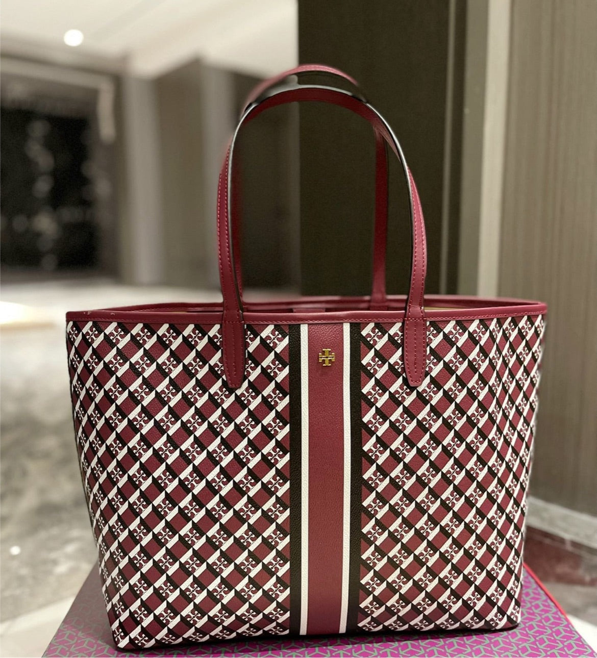 Tory Burch woman handbag