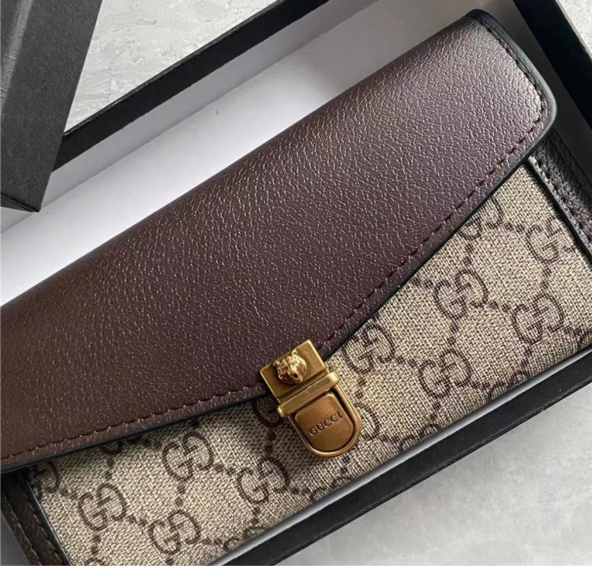 Woman Gucci wallet