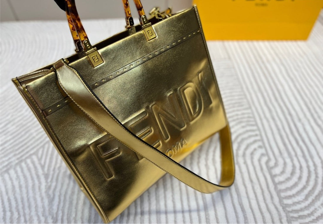 Large Woman Fendi shoulder handbag