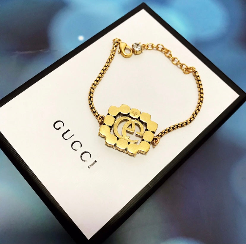 Woman GG bracelet