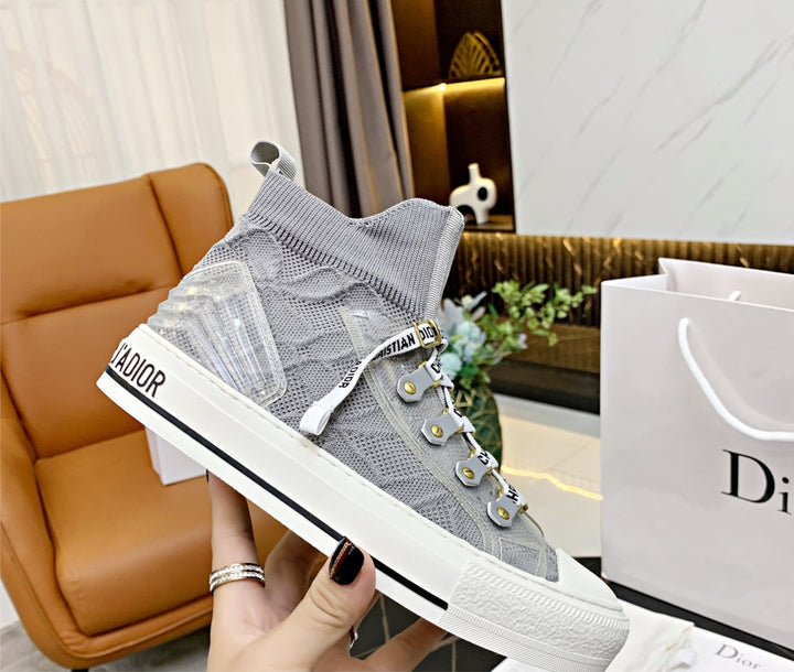 Woman Dior Grey Sneaker