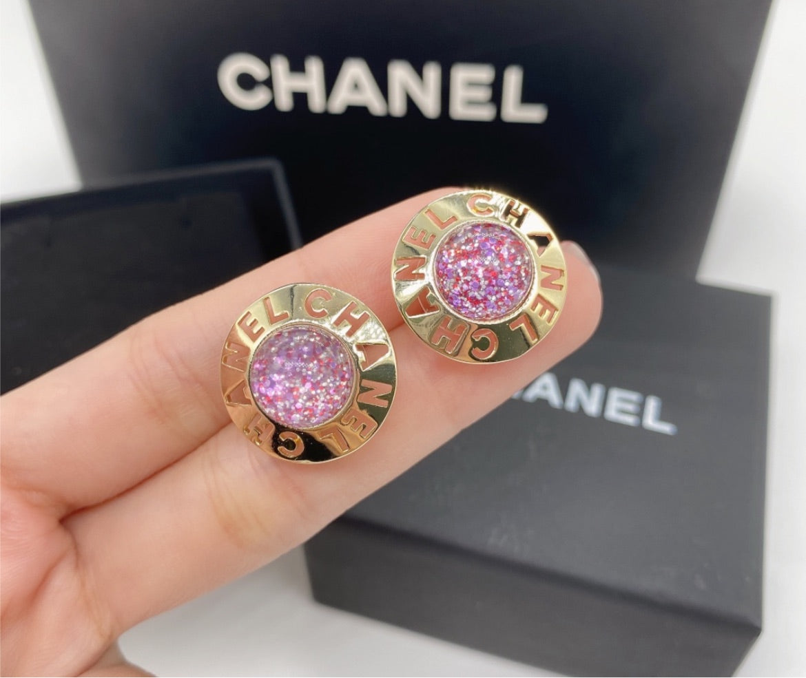 New cute Chanel earring