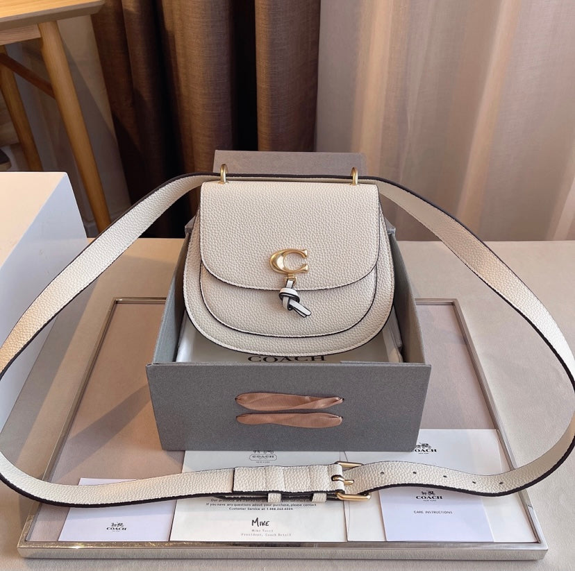 2021 New COACH crossbody