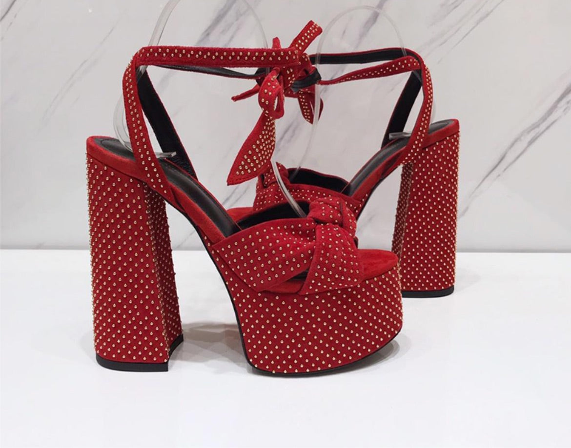 New Saint Laurent woman heel