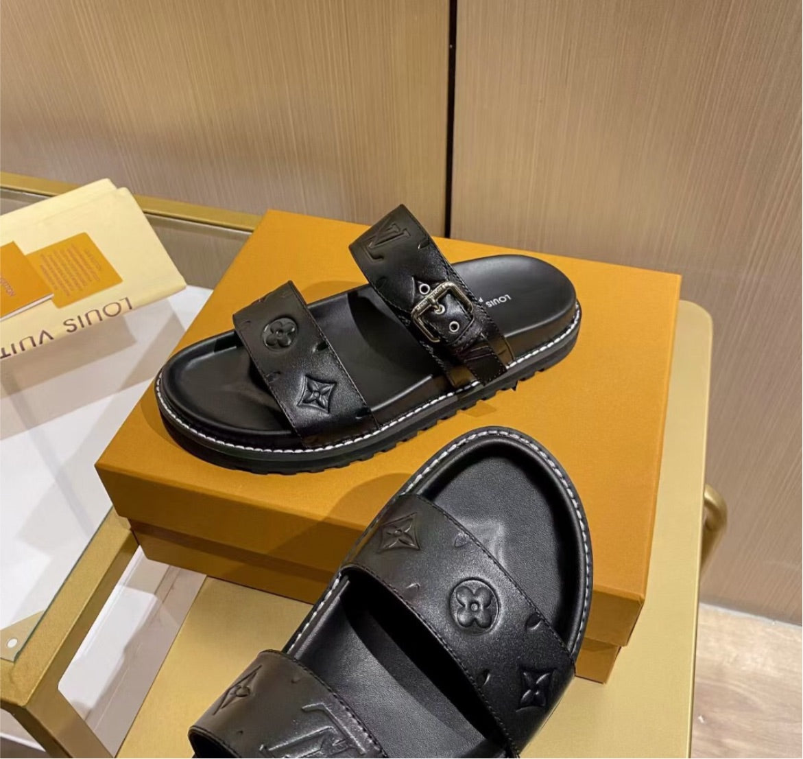 Black LV woman sandal