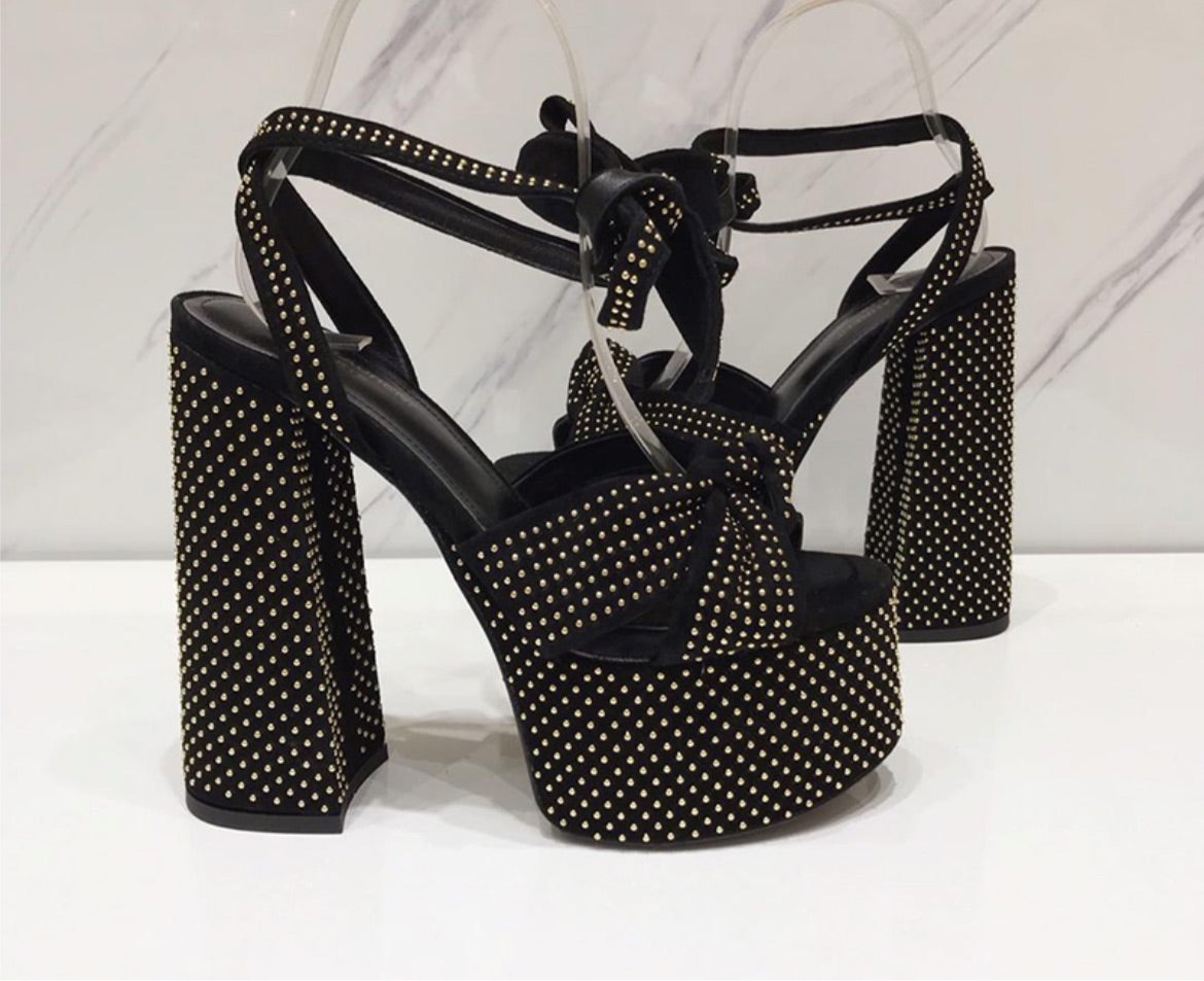 New Saint Laurent woman heel