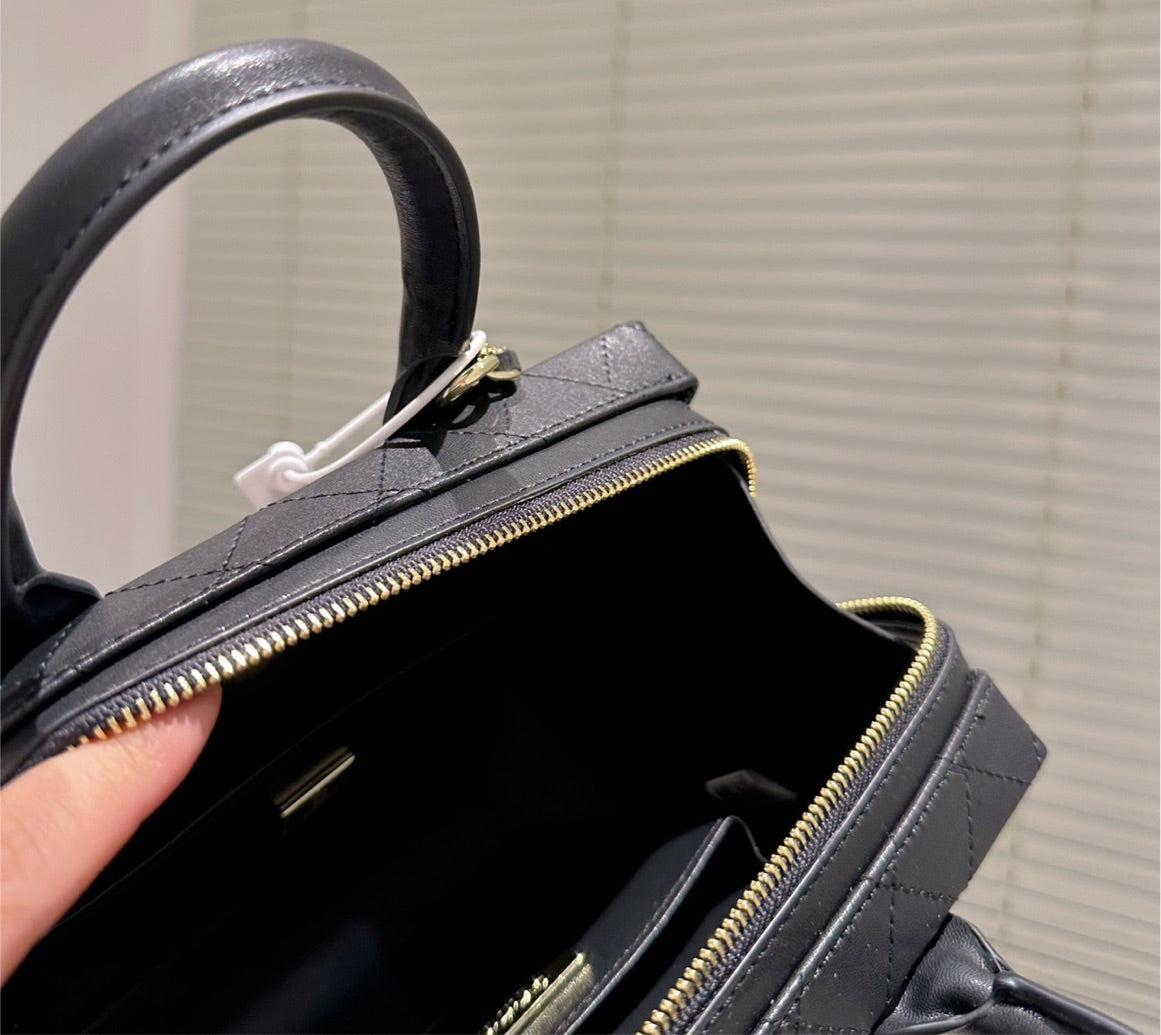 CHanel woman new shoulder bag