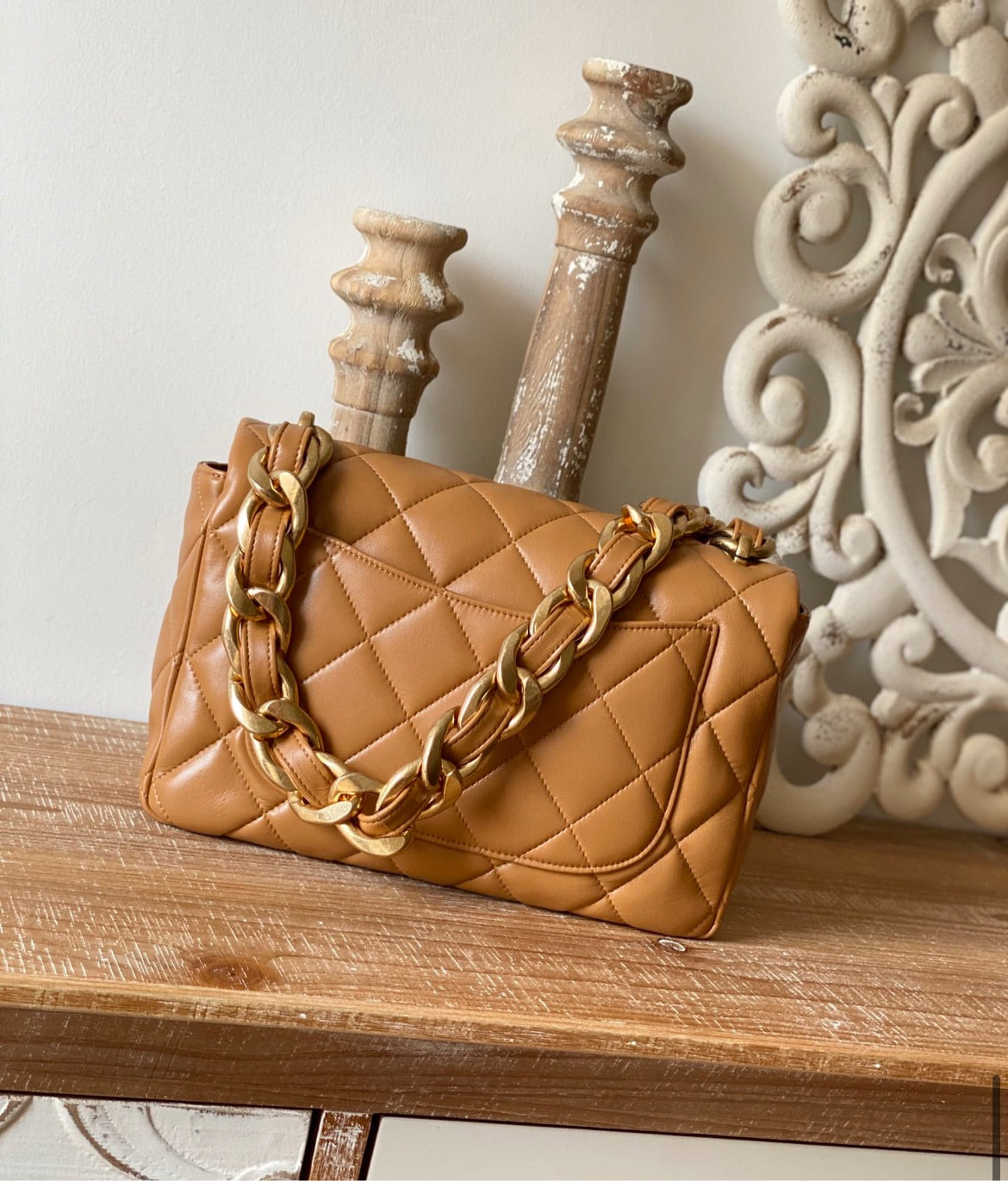 New Chanel woman shoulder handbag