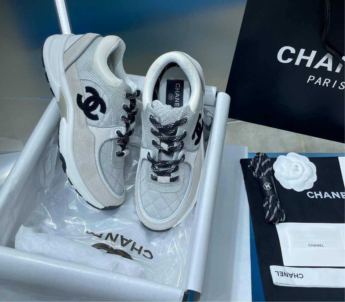 New woman Chanel grey sneakers