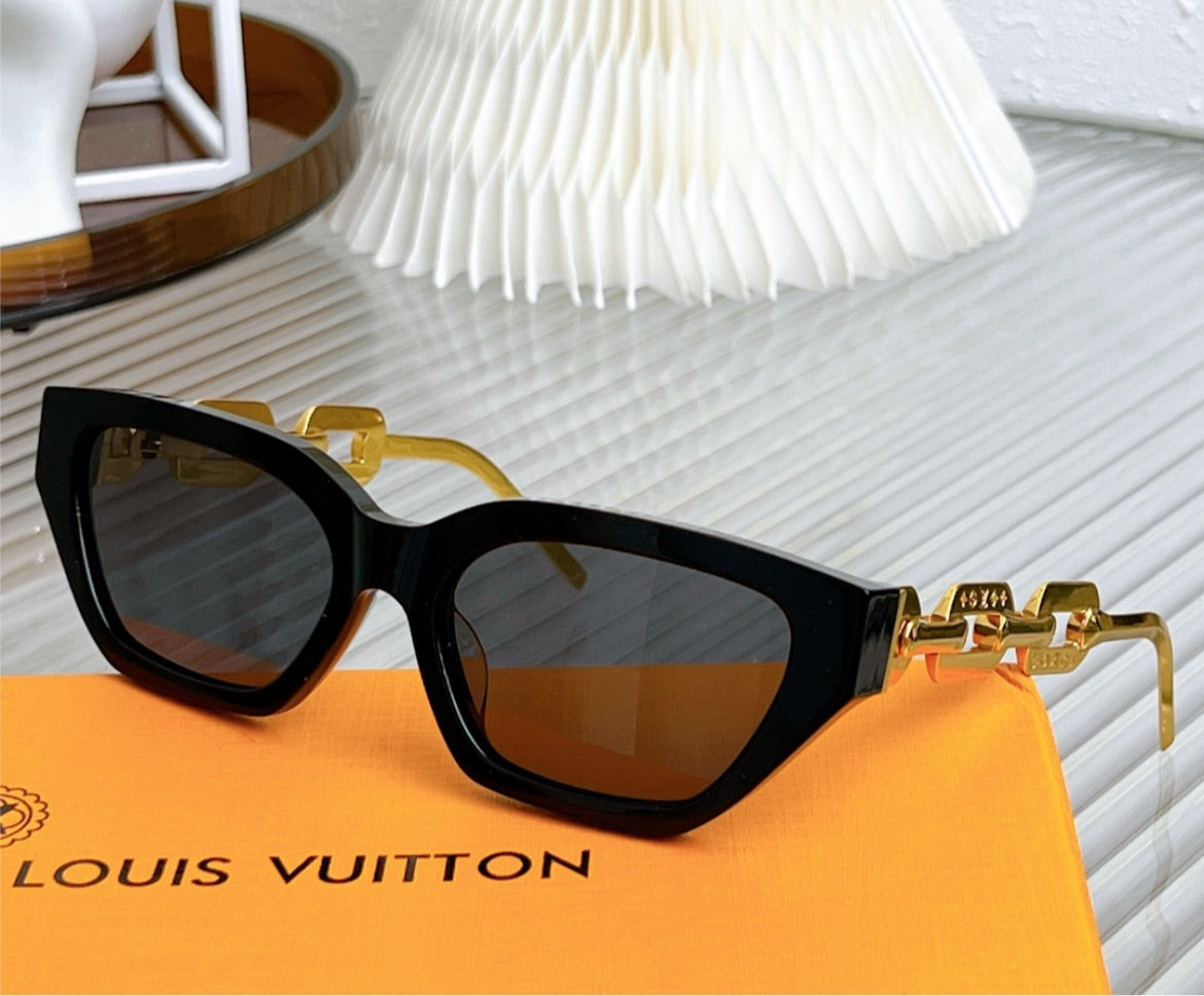 New LV woman sunglasses