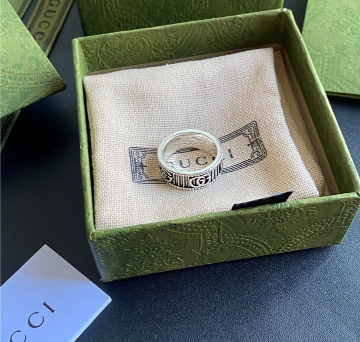 Gucci silver plate woman ring